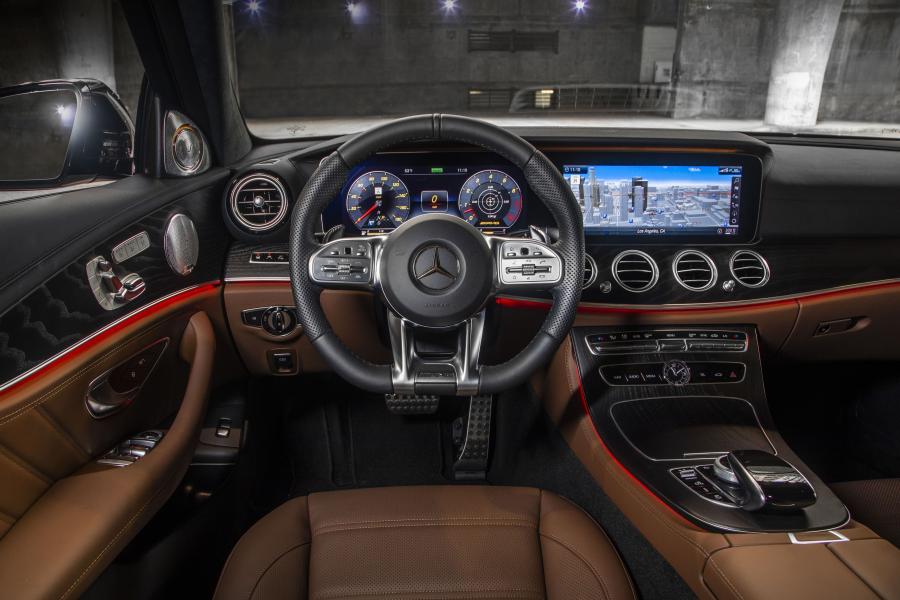 Торпедо Mercedes-AMG E53 4Matic+ 2018 года  (NA) (фото 34 из 40)